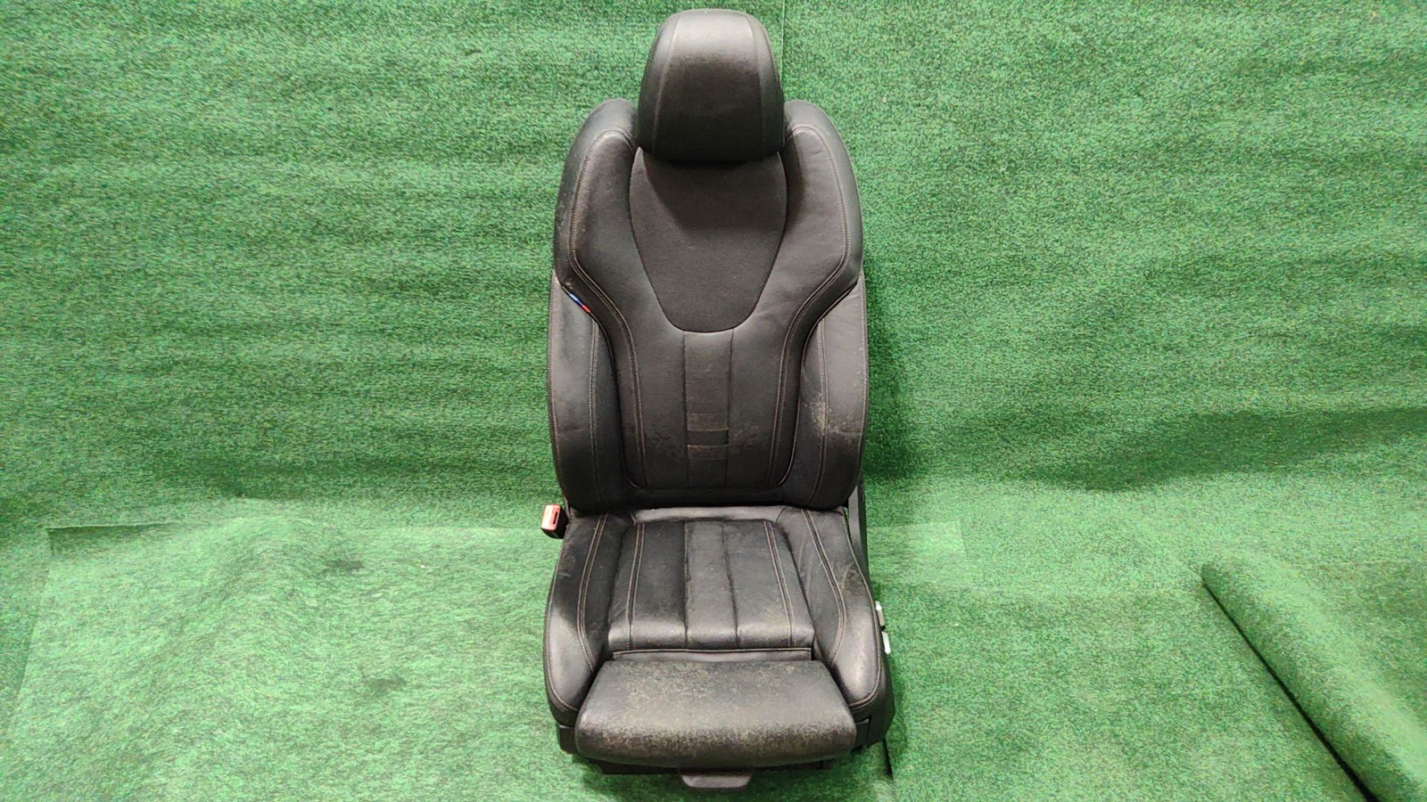 2019-2025 BMW X5 Front Passenger Seat Leather Black OEM 72127416912
