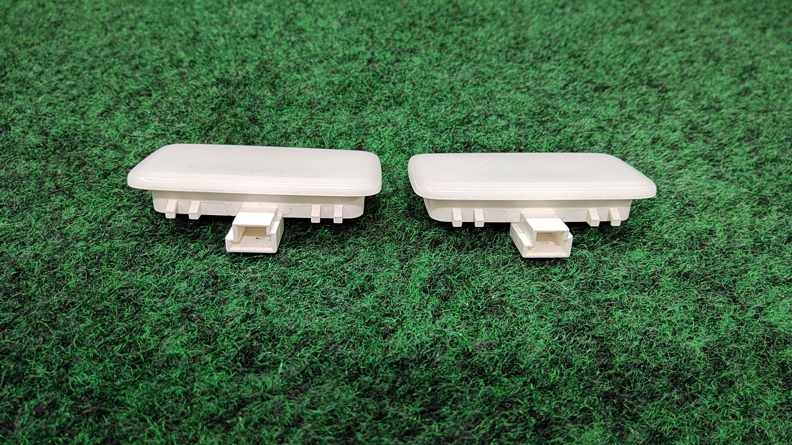 2018-2024 Bmw X3 Sun Visor Light Left/right Set Of 2 lights Oem 63315a42418