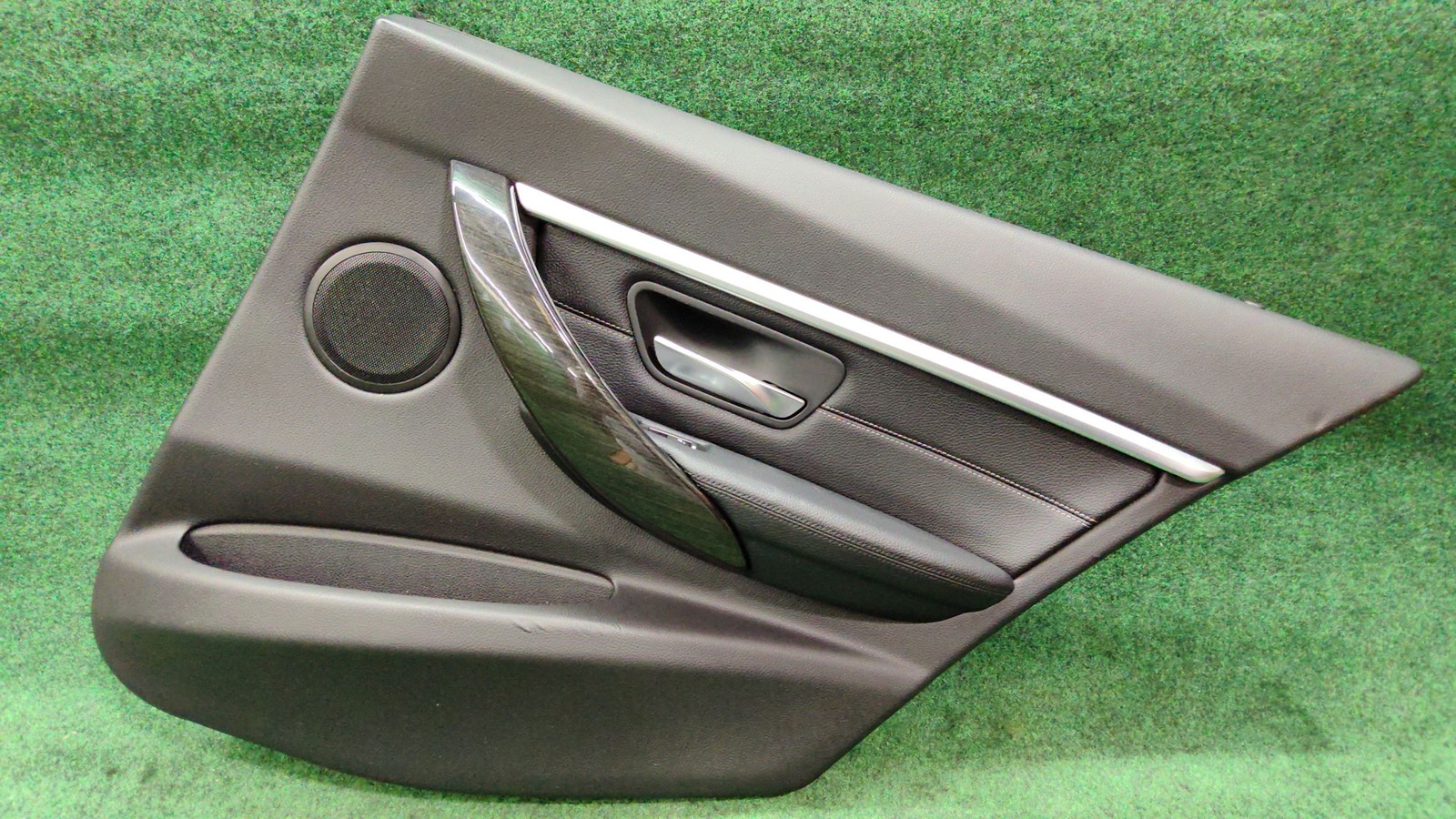 2012-2019 BMW 330i Door Trim Panel Right OEM 51427280940 Original