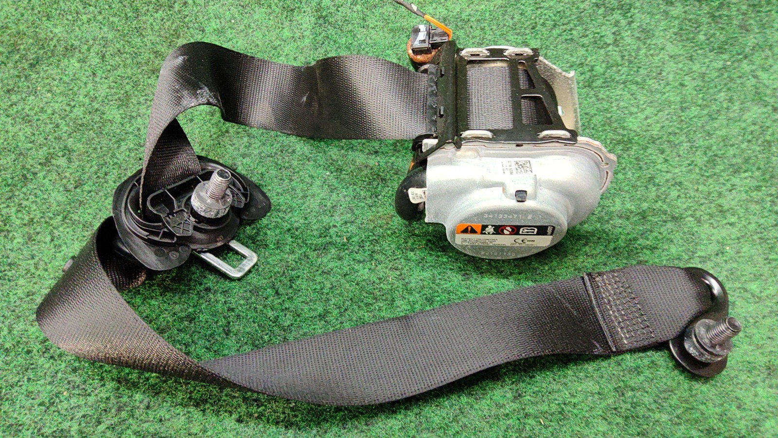 2019-2023 Bmw X5 Rear Left Seat Belt black Oem 72117941623