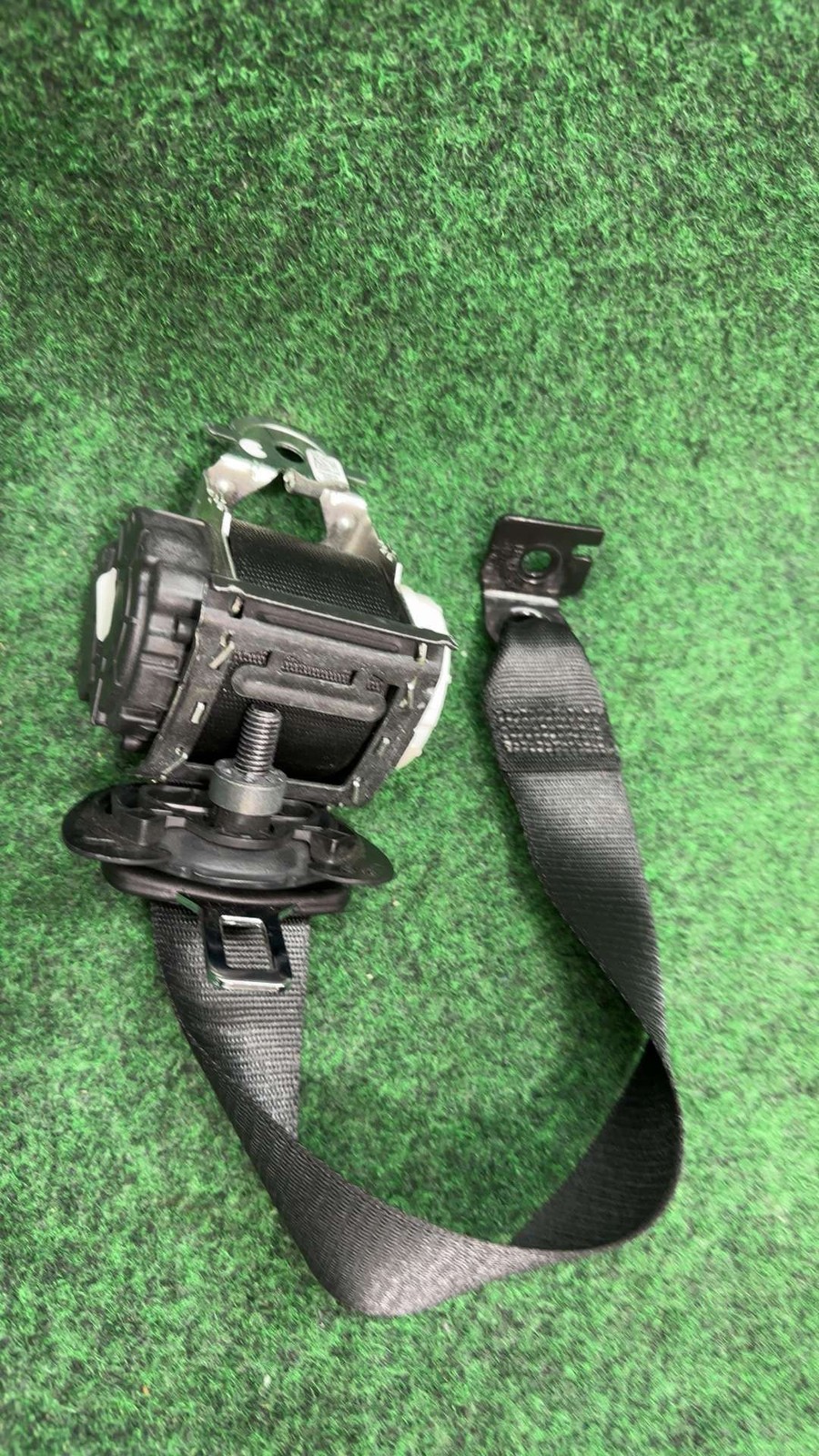2017-2022 Bmw X7 3rd Row Only Retractil Seat Belt Oem 72117955743