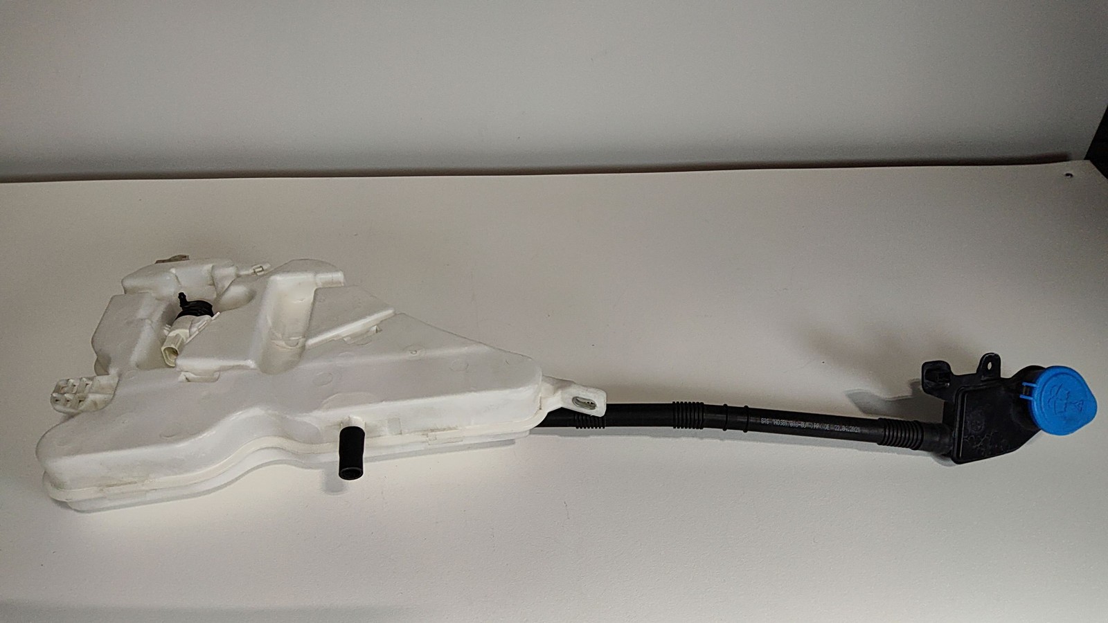 2019-2025 Bmw 330 Washer Bottle Reservoir Oem 61669478352 Original