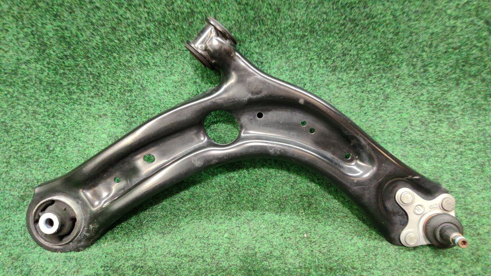 2021-2023 Audi Q3 Front Right Suspension Control Arm Oem 3q0407152s