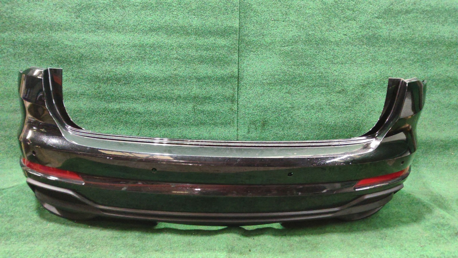 2019-2025 Audi Q3 Rear Bumper Cover Mythos Black 0e0e Oem 83a807067a 83a807568e